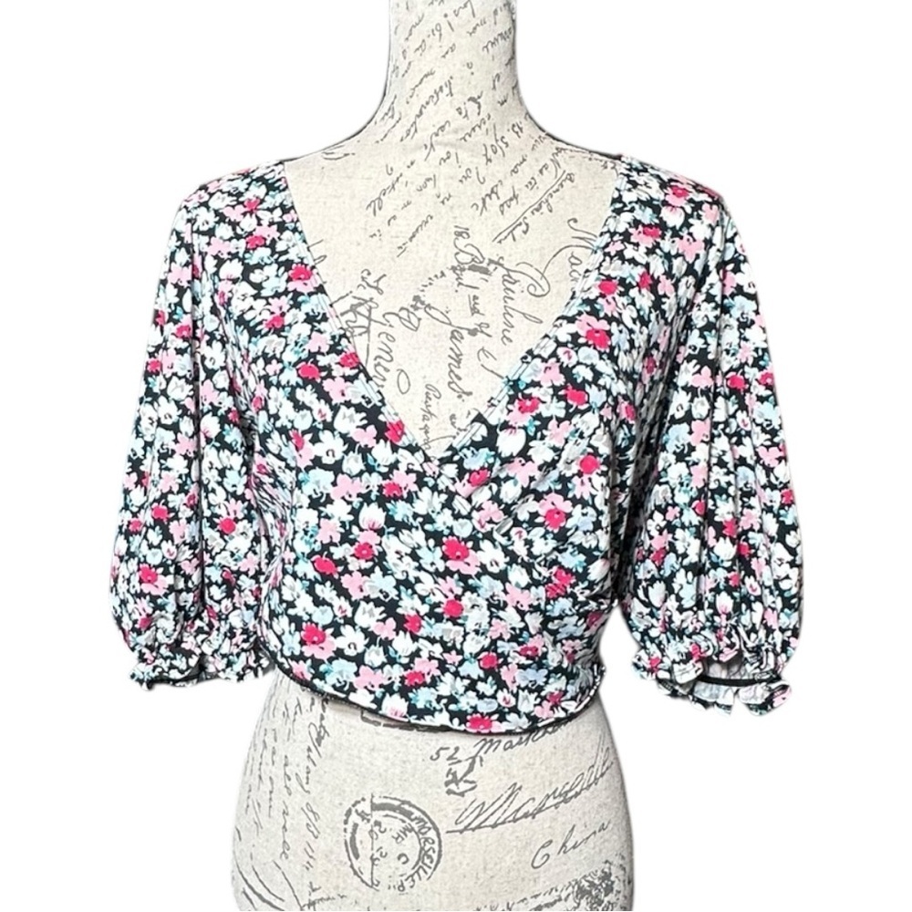 Urban Outfitters Floral Puff Sleeve Blouse - Black, White, Pink Size Large NWT